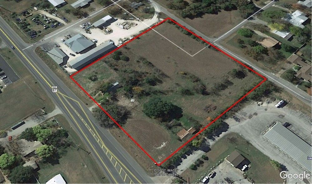 30 US Highway 87, Comfort, TX 78013